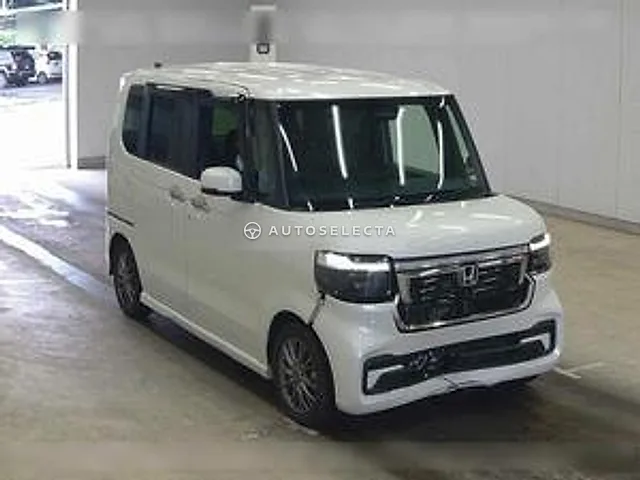 Honda N-BOX Custom 2023