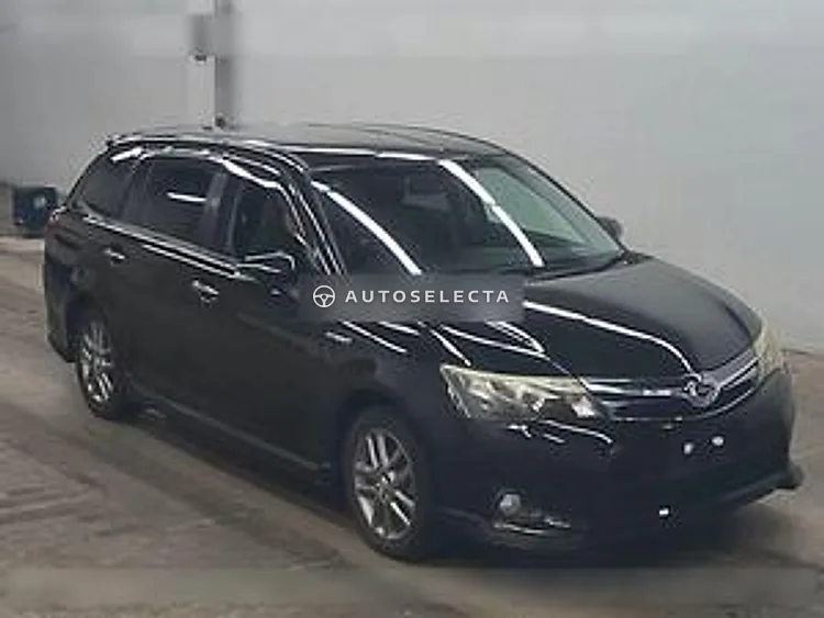 Toyota Corolla Fielder 2014, photo 1 of 1