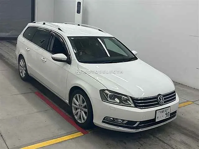 Volkswagen Passat Variant 2011, auction grade 3.5