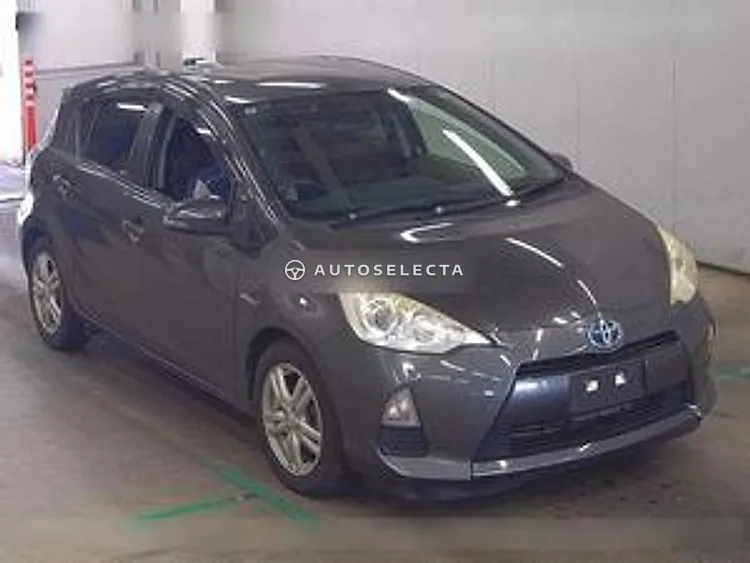 Toyota Aqua 2013, photo 1 of 1