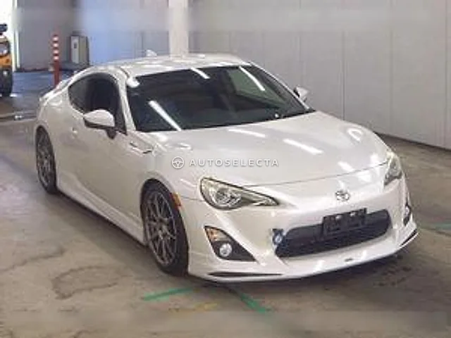 Toyota 86 2013, auction grade R