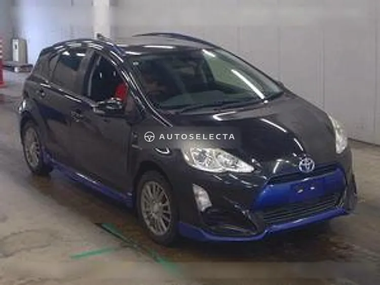Toyota Aqua 2016, photo 1 of 1