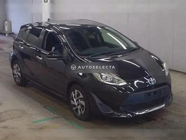 Toyota Aqua 2021, auction grade R