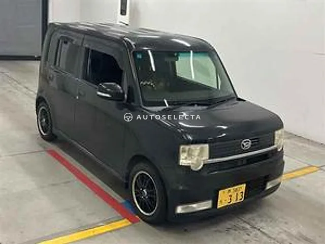 Daihatsu Move Conte 2011, auction grade 3.5
