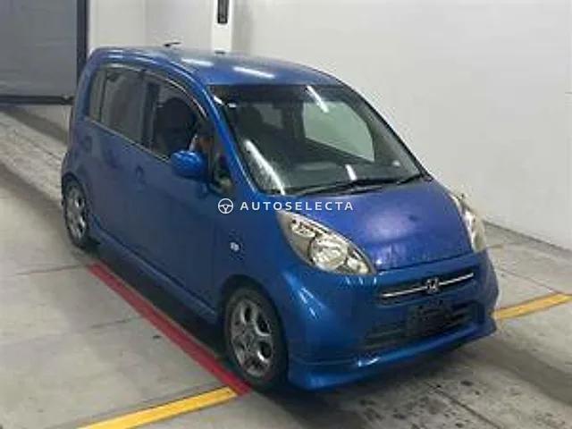 Honda Life 2005, auction grade R