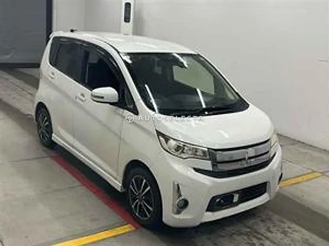 Mitsubishi eK Custom 2015, auction grade R