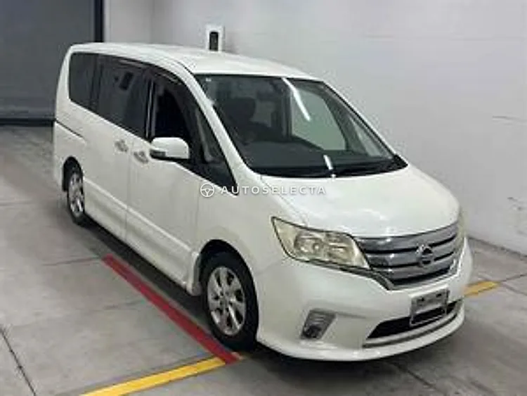 Nissan Serena 2011, photo 1 of 1