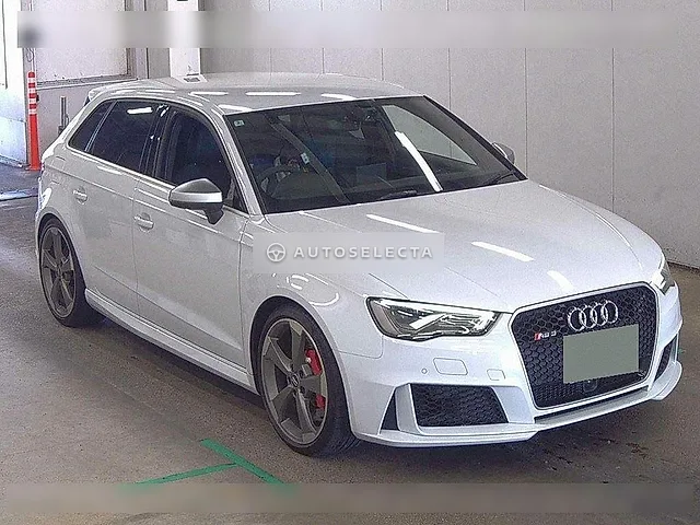 Audi RS3 Sportback 2016, auction grade 4.5