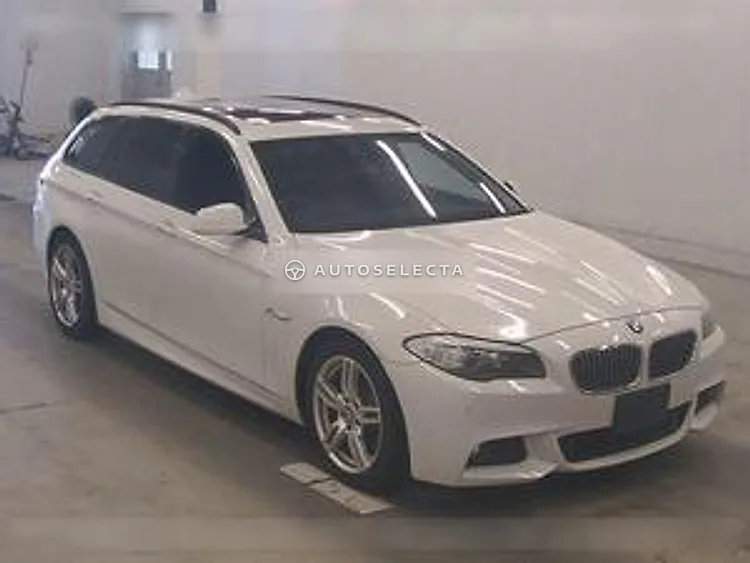 BMW 5 Series 2011, photo 1 of 1