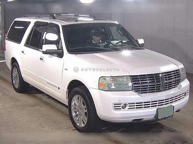 Lincoln Navigator 2011, auction grade 4