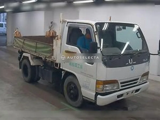 Isuzu Thesis 1994, auction grade 3