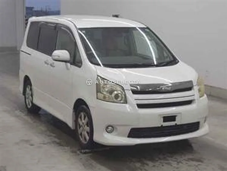 Toyota Noah 2009, photo 1 of 1
