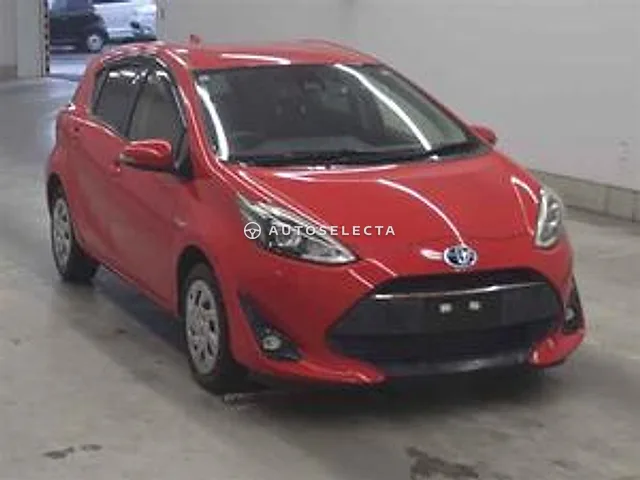 Toyota Aqua 2017, auction grade R