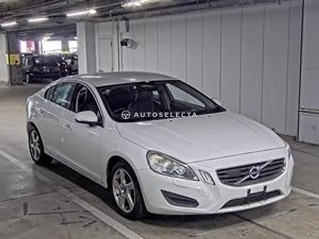 Volvo S60 2013, auction grade 4.5