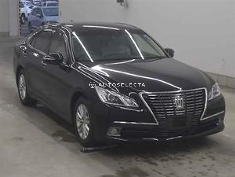 Toyota Crown 2015, photo 1 of 1