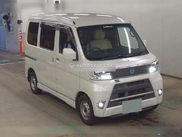 Daihatsu Hijet Cargo 2020, auction grade R