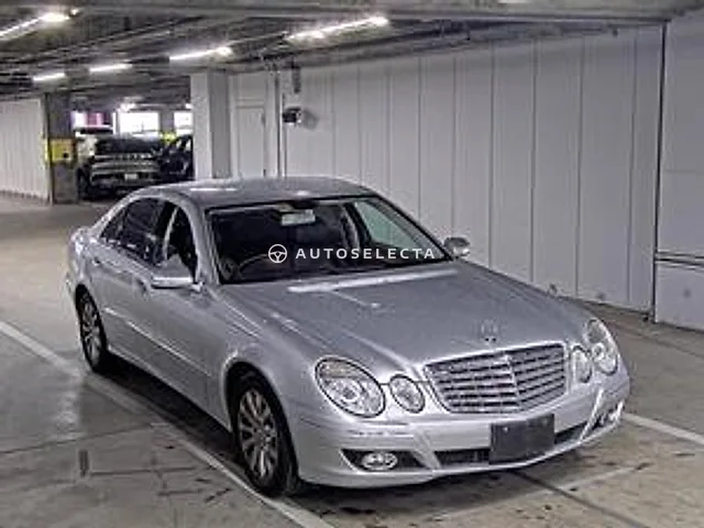 Mercedes-Benz E-Class 2007, auction grade 4