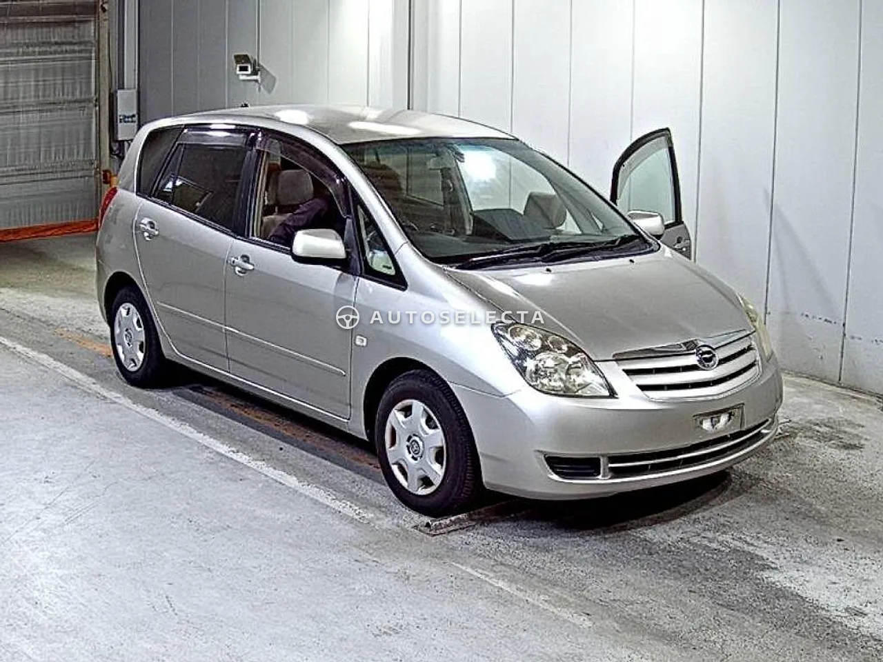 Toyota Corolla Spacio 2005, photo 1 of 1