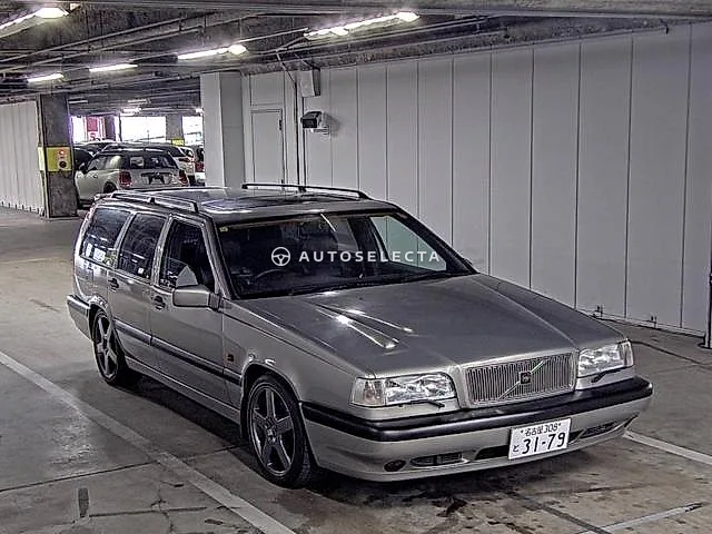 Volvo V70 1995, auction grade 3.5