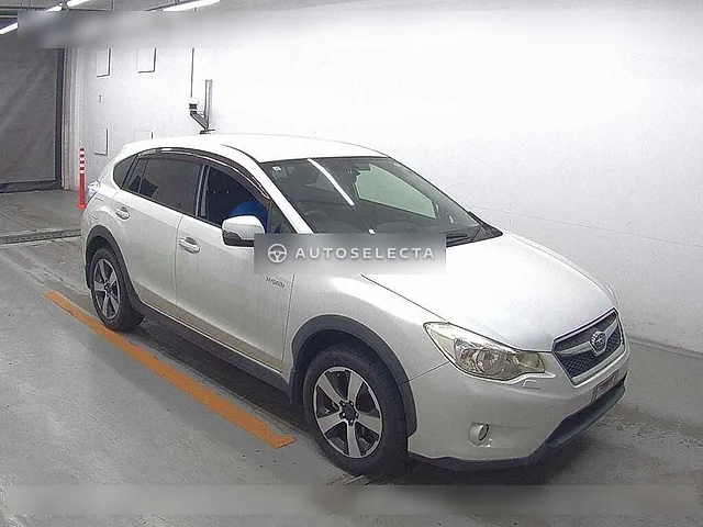Subaru Impreza XV Hybrid 2013, auction grade 4.5