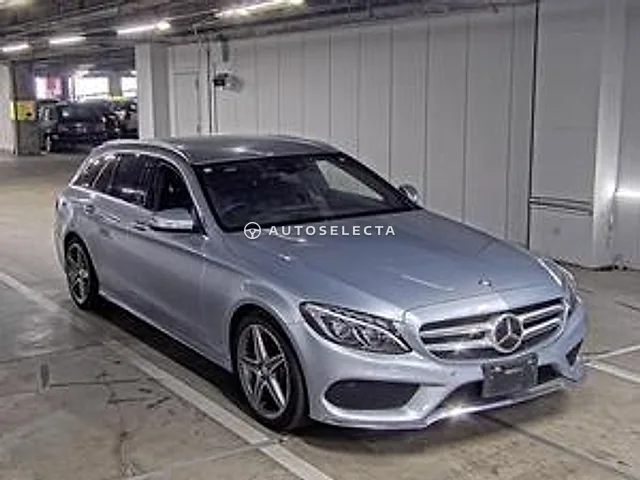 Mercedes-Benz C-Class Station Wagon 2015, auction grade 4