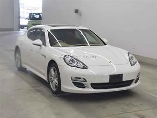 Porsche Panamera 2012, auction grade 3.5