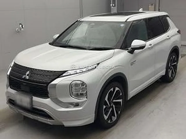 Mitsubishi Outlander PHEV 2022, auction grade 4.5