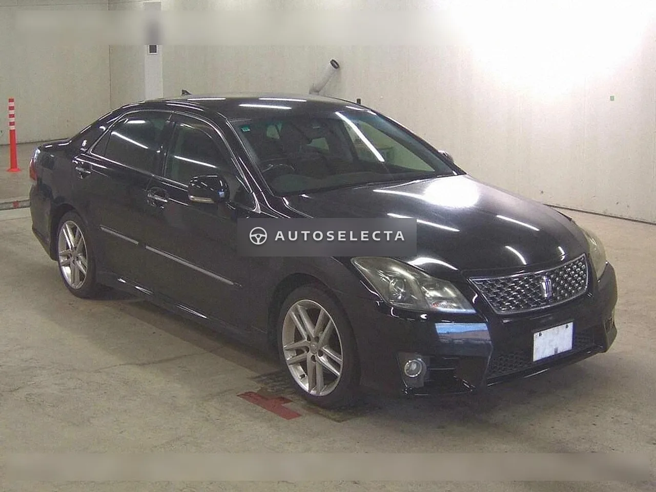 Toyota Crown 2011, photo 1 of 1
