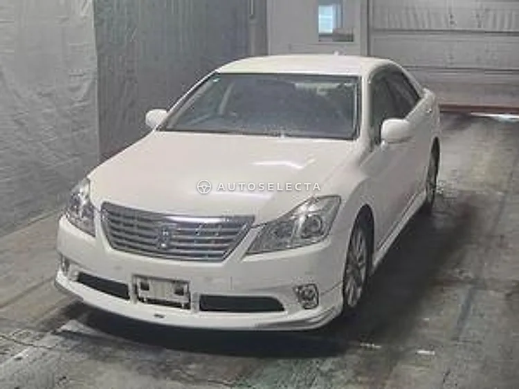 Toyota Crown 2012, photo 1 of 1