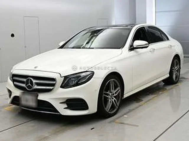 Mercedes-Benz E-Class 2019, auction grade 4