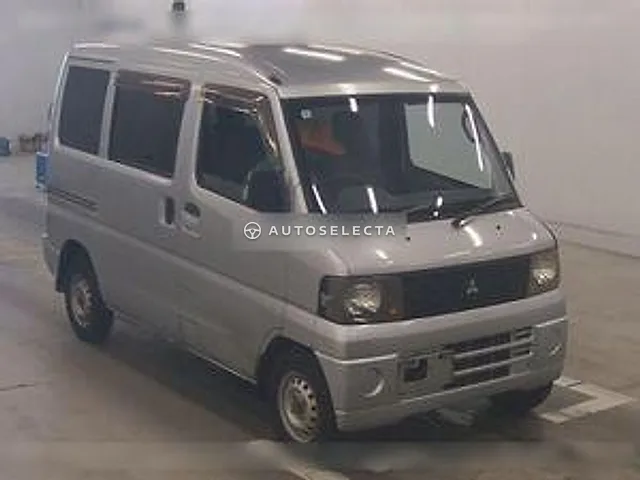 Mitsubishi Minicab Van 2007