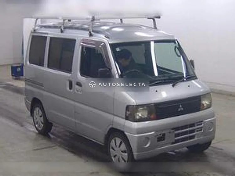 Mitsubishi Minicab Van 2008, photo 1 of 6