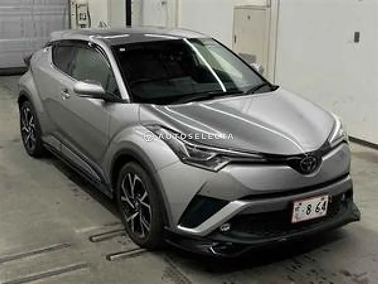 Toyota C-HR 2019, photo 1 of 1