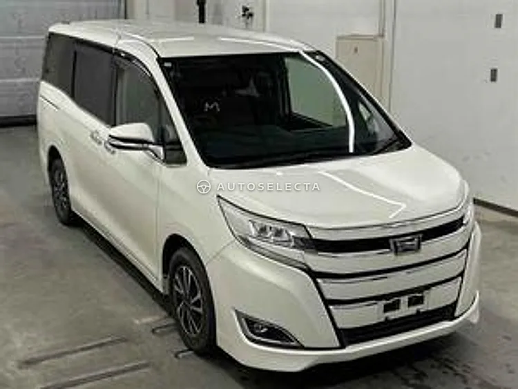 Toyota Noah 2017, photo 1 of 1
