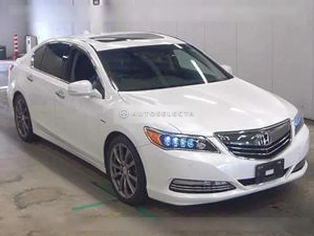 Honda Legend 2015, auction grade 4