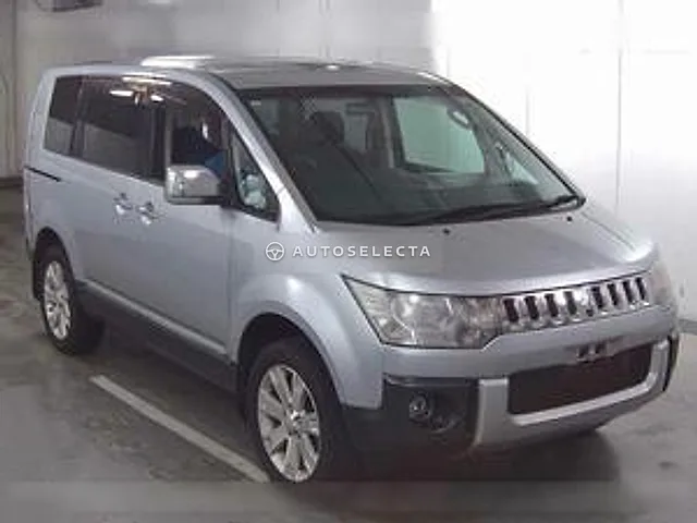 Mitsubishi Delica D:5 2011, auction grade 4