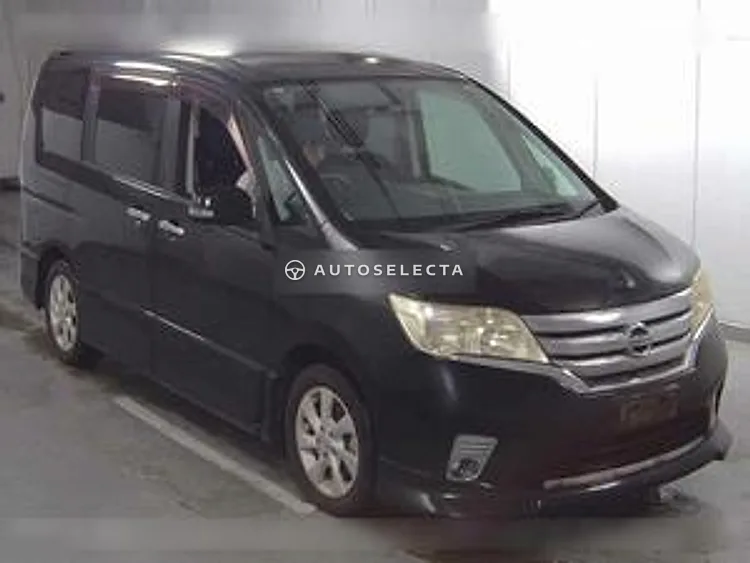 Nissan Serena 2011, photo 1 of 6