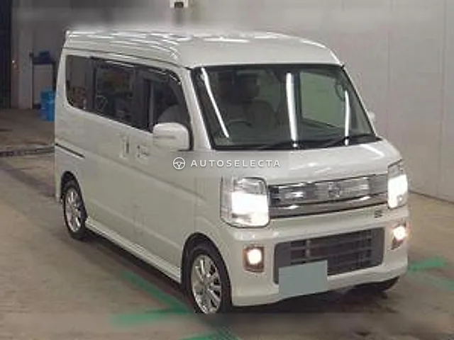 Nissan NV100 Clipper Rio 2018, auction grade 3.5
