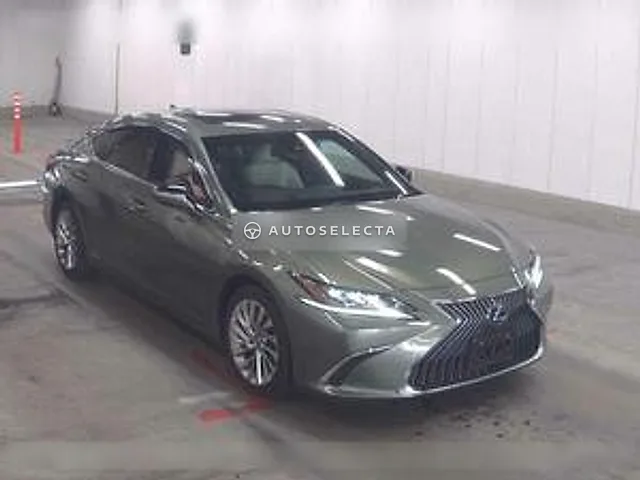 Lexus ES 2021, auction grade 4