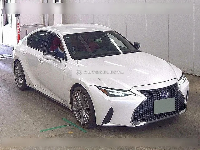 Lexus IS 2022, auction grade R