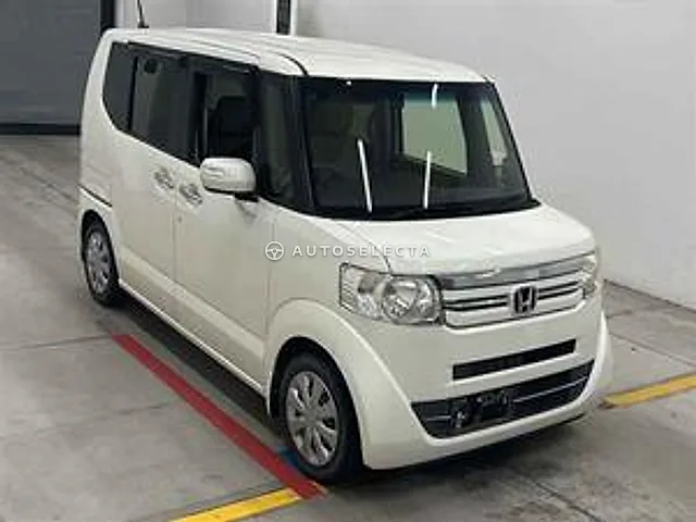 Honda N-BOX+ 2017, auction grade 3.5