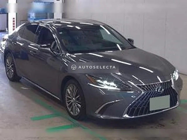 Lexus ES 2024, auction grade 5