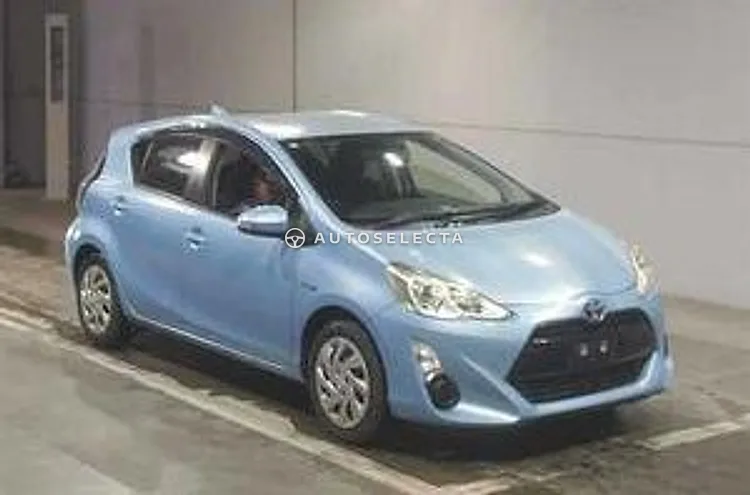 Toyota Aqua 2015, photo 1 of 1