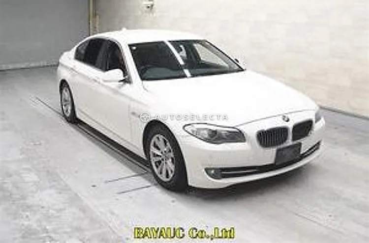 BMW 5 Series 2011, photo 1 of 1