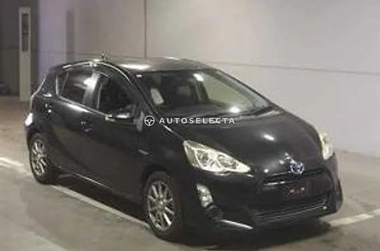 Toyota Aqua 2015, photo 1 of 1