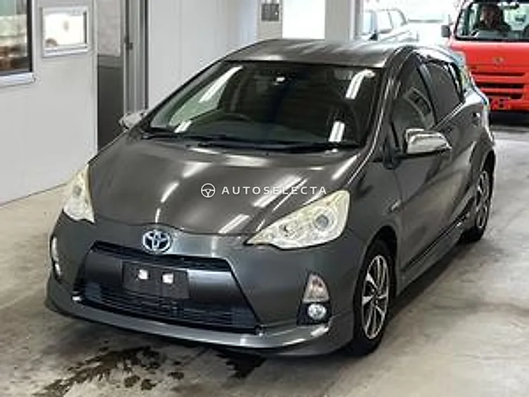 Toyota Aqua 2014, photo 1 of 1