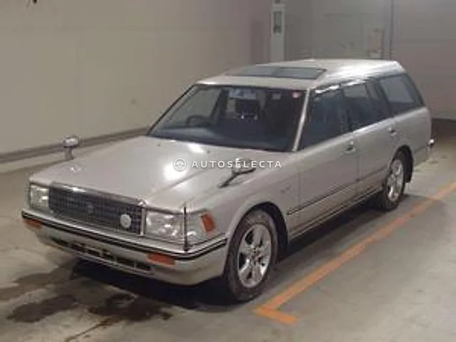 Toyota Crown Station Wagon 1989, auction grade RA