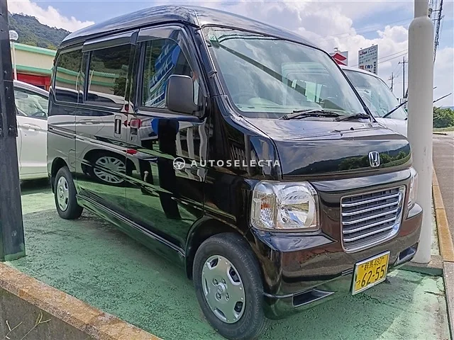 Honda Vamos Hobio 2016, auction grade 3.5