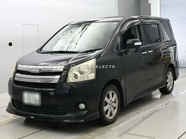 Toyota Noah 2008, photo 1 of 1