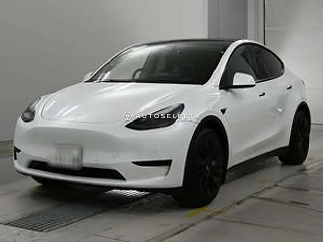 Tesla Model Y 2023, auction grade 5